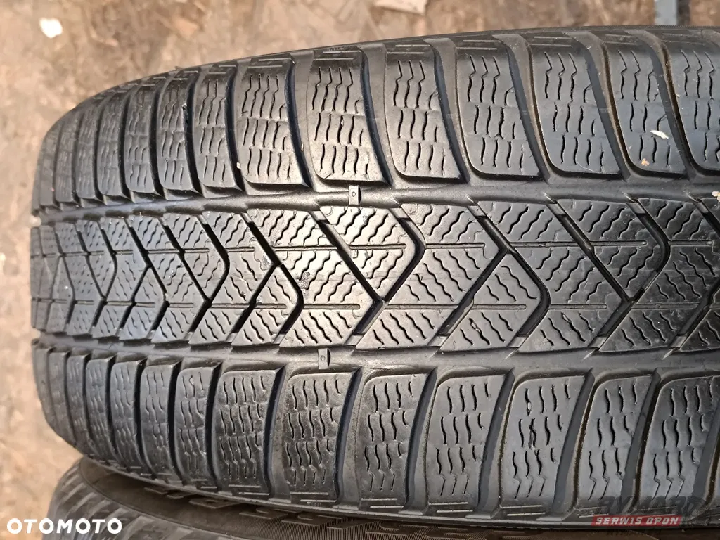 używane opony 225/55R17 97H PIRELLI SOTTOZERO 3